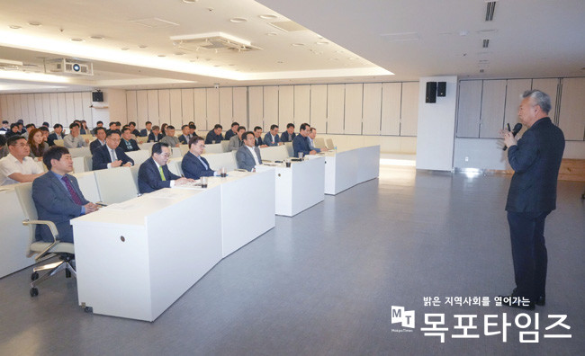광주시-광주정책연구회, ‘수축사회 대전환’ 정책포럼.